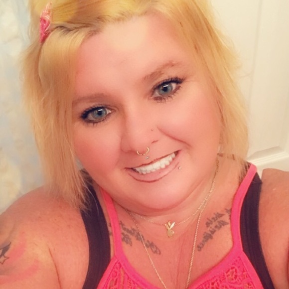 Meet your Posher, Chastity - Picture 1 of 2